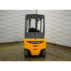 EFG 318 - 1.8 Ton Refurbished Electric Forklift | Jungheinrich SHOP